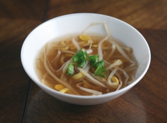 Kongnamul Guk (Bean Sprout Soup) 