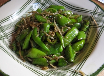 Putgochu Myulchi Bokkeum (Green Pepper & Anchovy Stir Fry)  